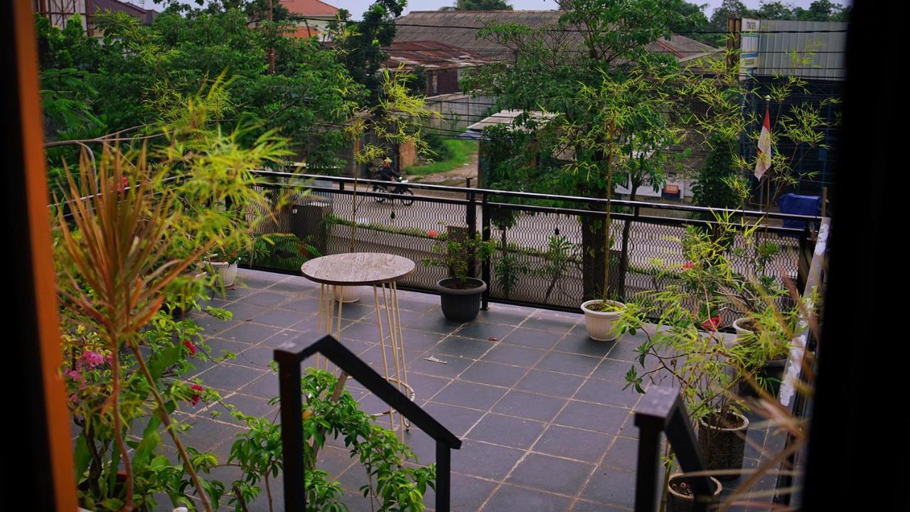 Gaia Asri Hotel Pamanukan Hilir Экстерьер фото